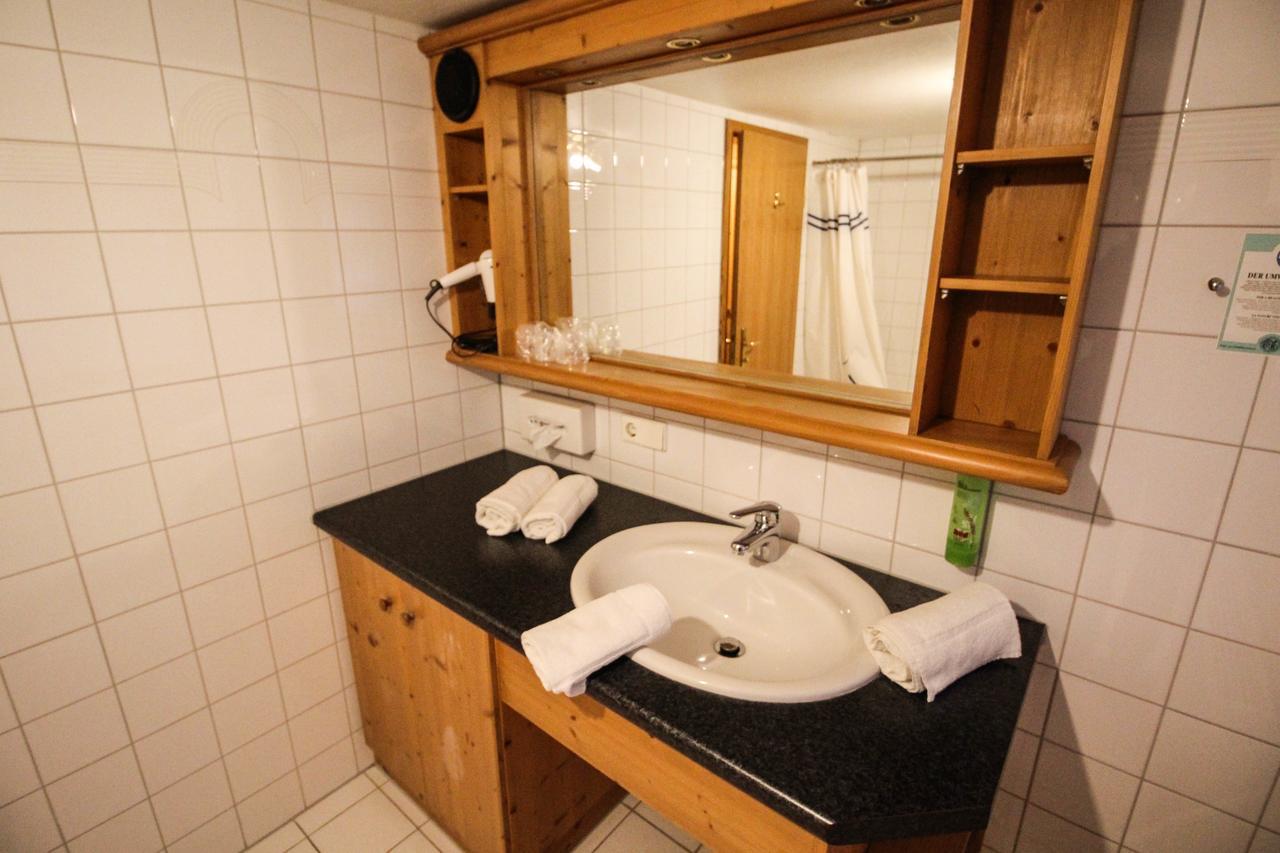Heizmannshof Hotel & Restaurant Am Titisee / Feldberg ヒンターツァルテン エクステリア 写真