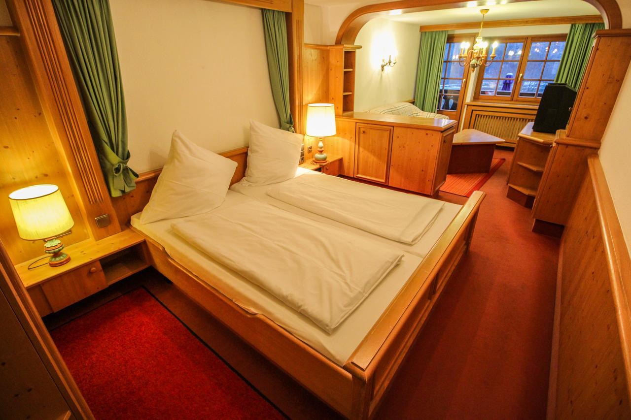 Heizmannshof Hotel & Restaurant Am Titisee / Feldberg ヒンターツァルテン エクステリア 写真
