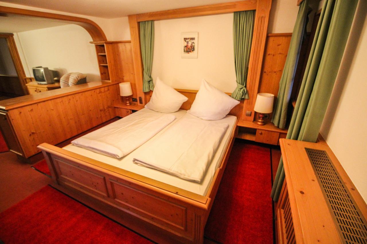 Heizmannshof Hotel & Restaurant Am Titisee / Feldberg ヒンターツァルテン エクステリア 写真