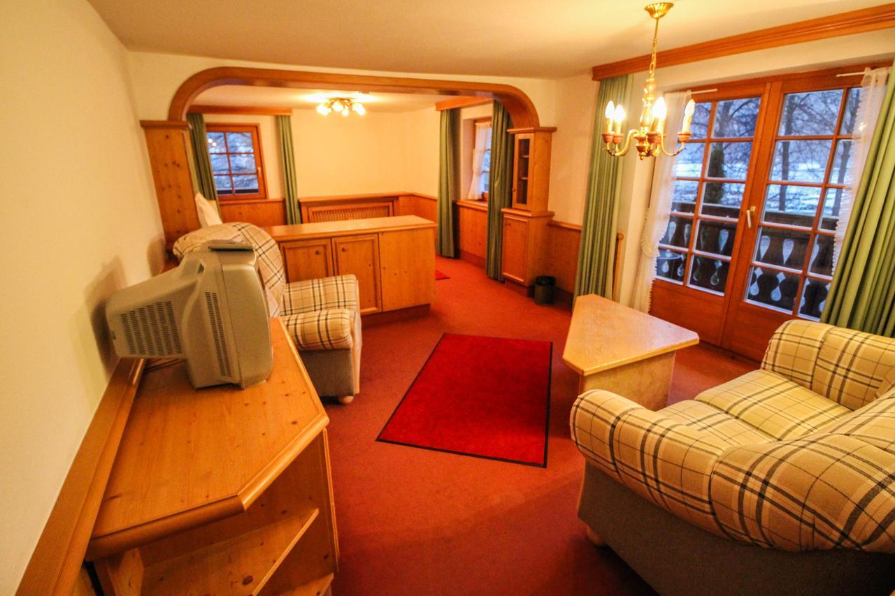 Heizmannshof Hotel & Restaurant Am Titisee / Feldberg ヒンターツァルテン エクステリア 写真