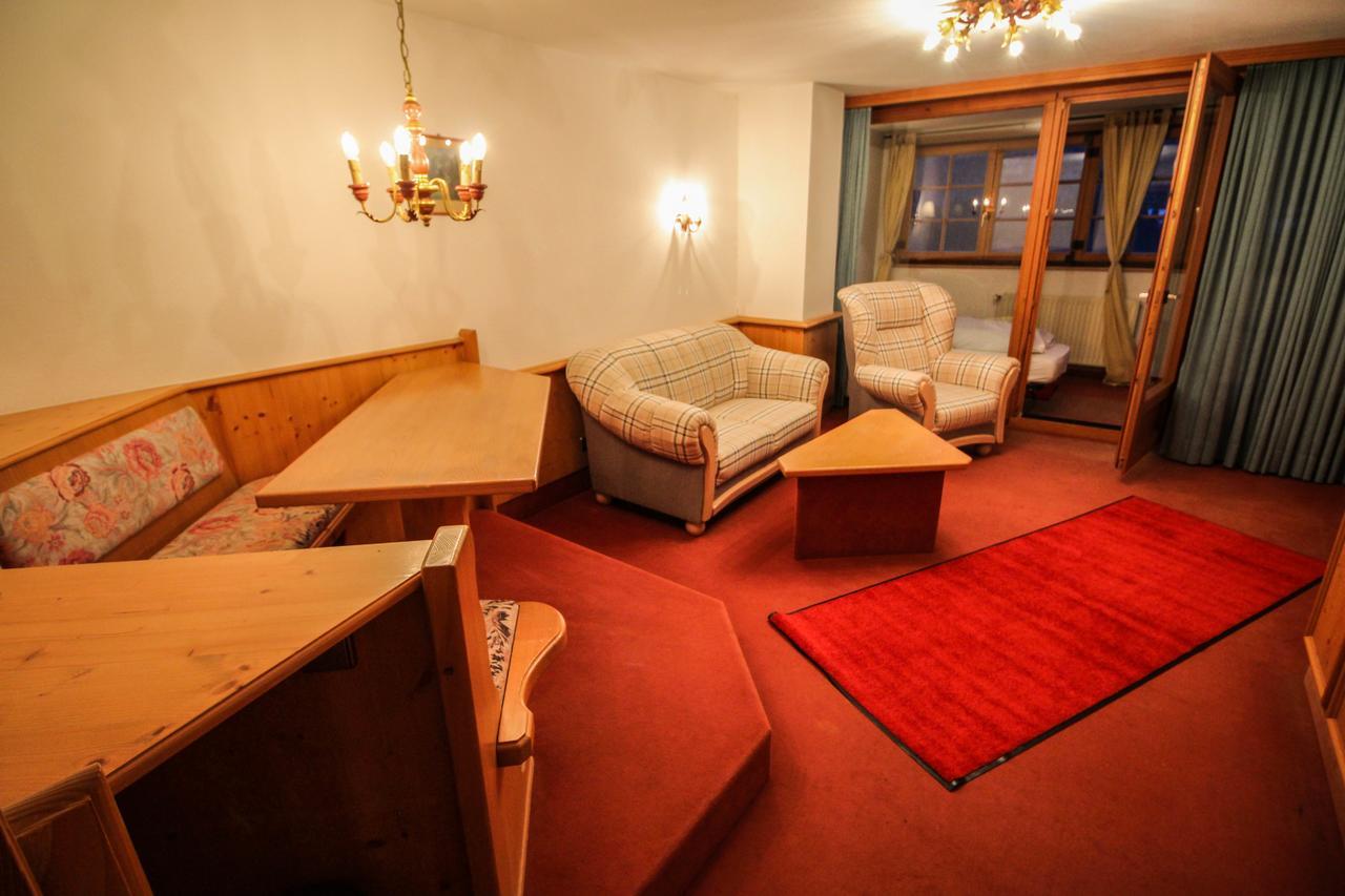 Heizmannshof Hotel & Restaurant Am Titisee / Feldberg ヒンターツァルテン エクステリア 写真