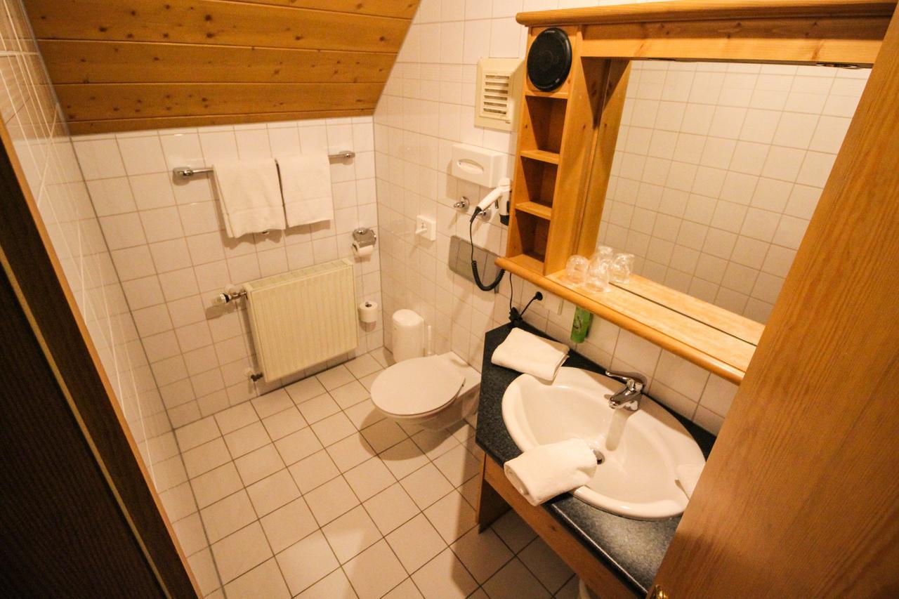 Heizmannshof Hotel & Restaurant Am Titisee / Feldberg ヒンターツァルテン エクステリア 写真